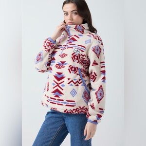 ⭐️NWT Fleece 3/4 Zip Pullover⭐️